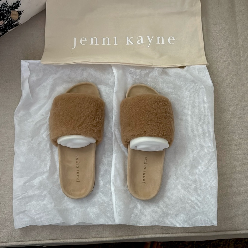 Jenni Kayne Shearling Slide Sandal

New never worn. Original bag.